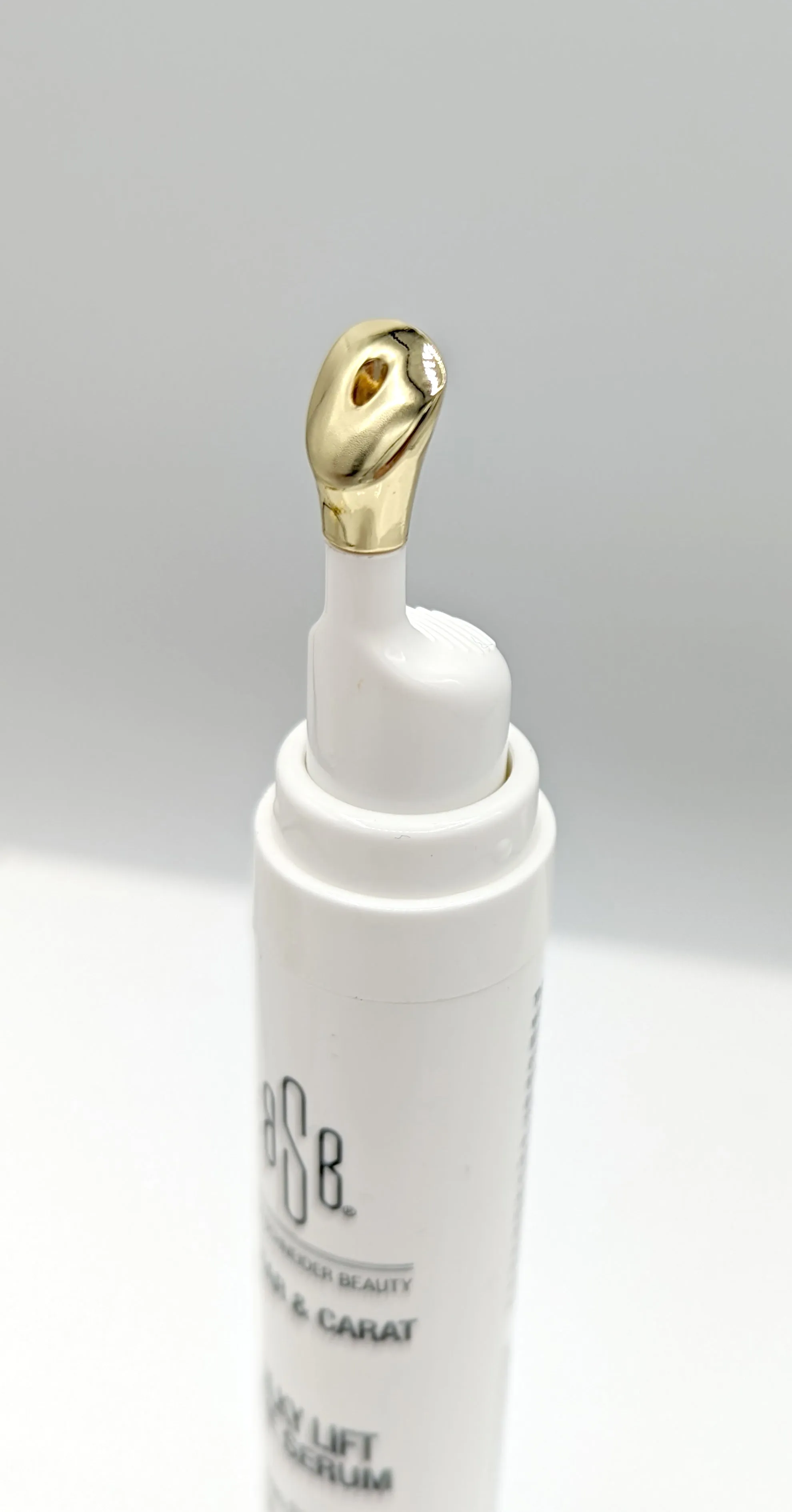CAVIAR & CARAT SILKY LIFT EYE SERUM
