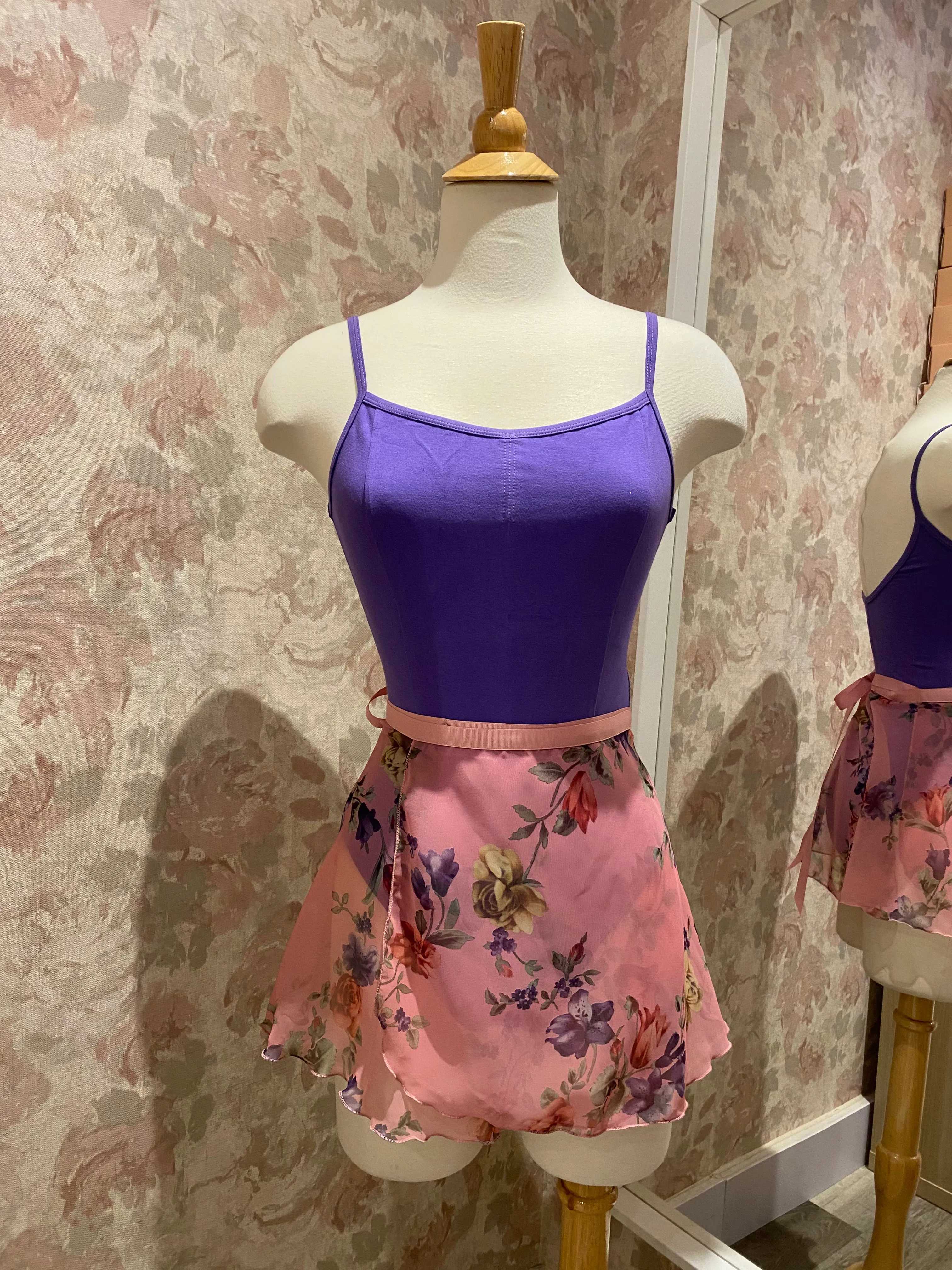 Ladies 12" Dusty Rose Print Wrap Skirt