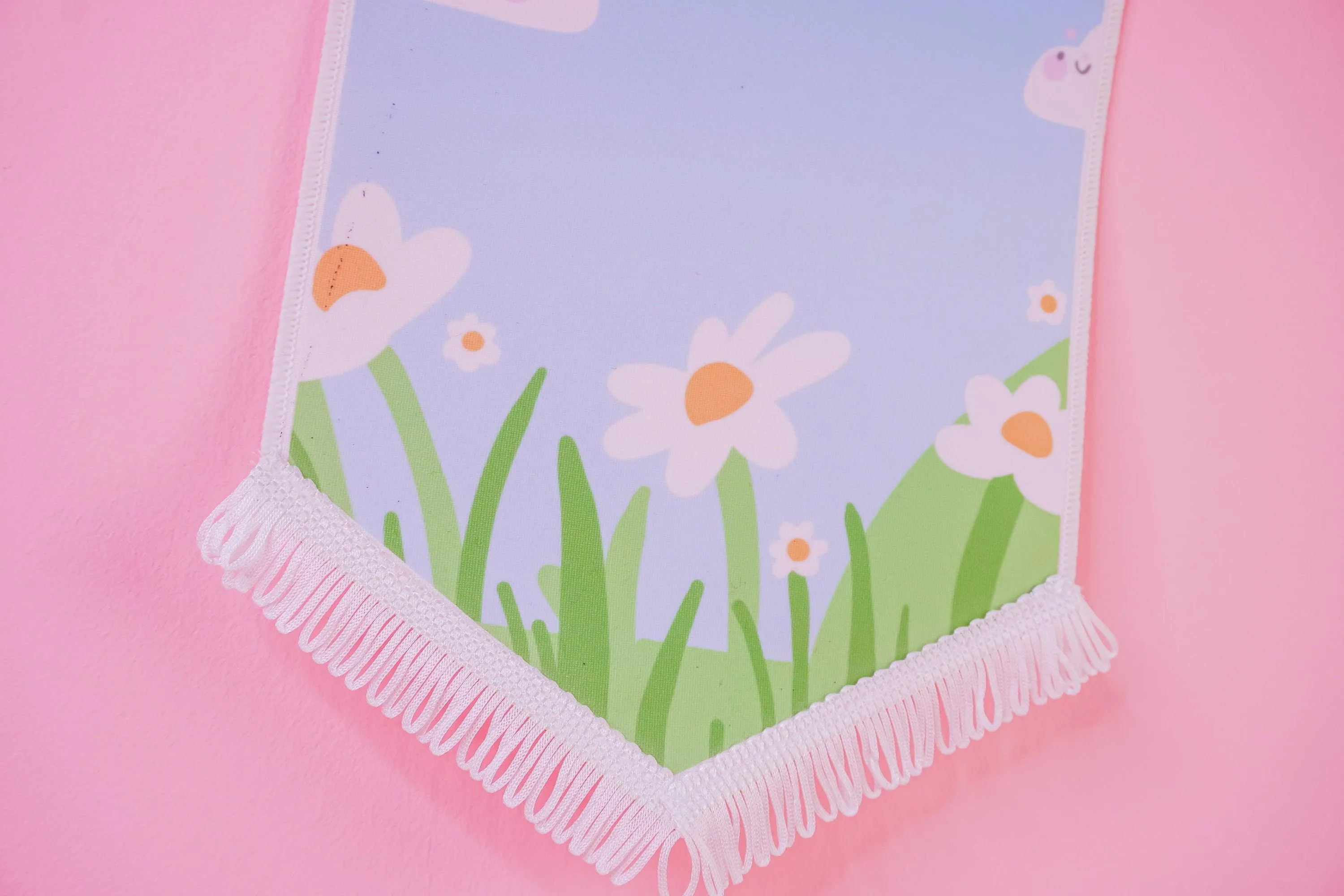 Summer Enamel Pin Banner | Kawaii Customisable Pin Display with Daisy & Cloud Design | Cute Storage for Pins