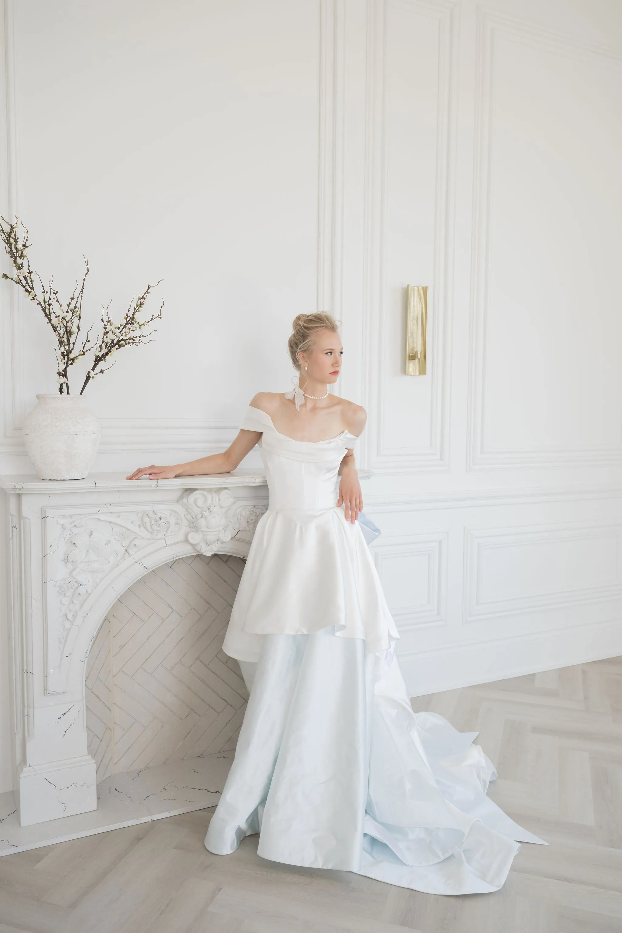 THE SWAN Satin Corset Wedding Gown